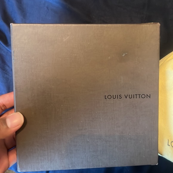 Louis Vuitton belt - Picture 6 of 9